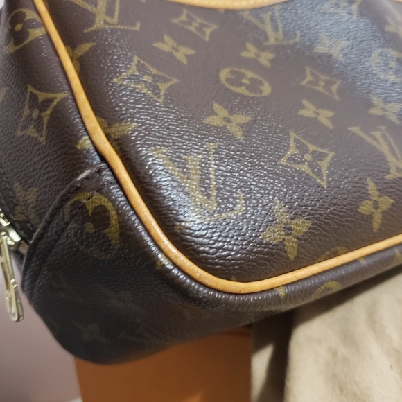 ❗SOLD❗ Authentic LV Trouville - Picture 15 of 15